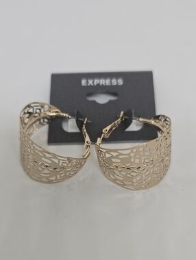 Express Gold Filigree Hoop Earrings